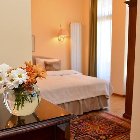 Urban Lodge Hotel Rooms And Suits Tbilisi Exterior foto