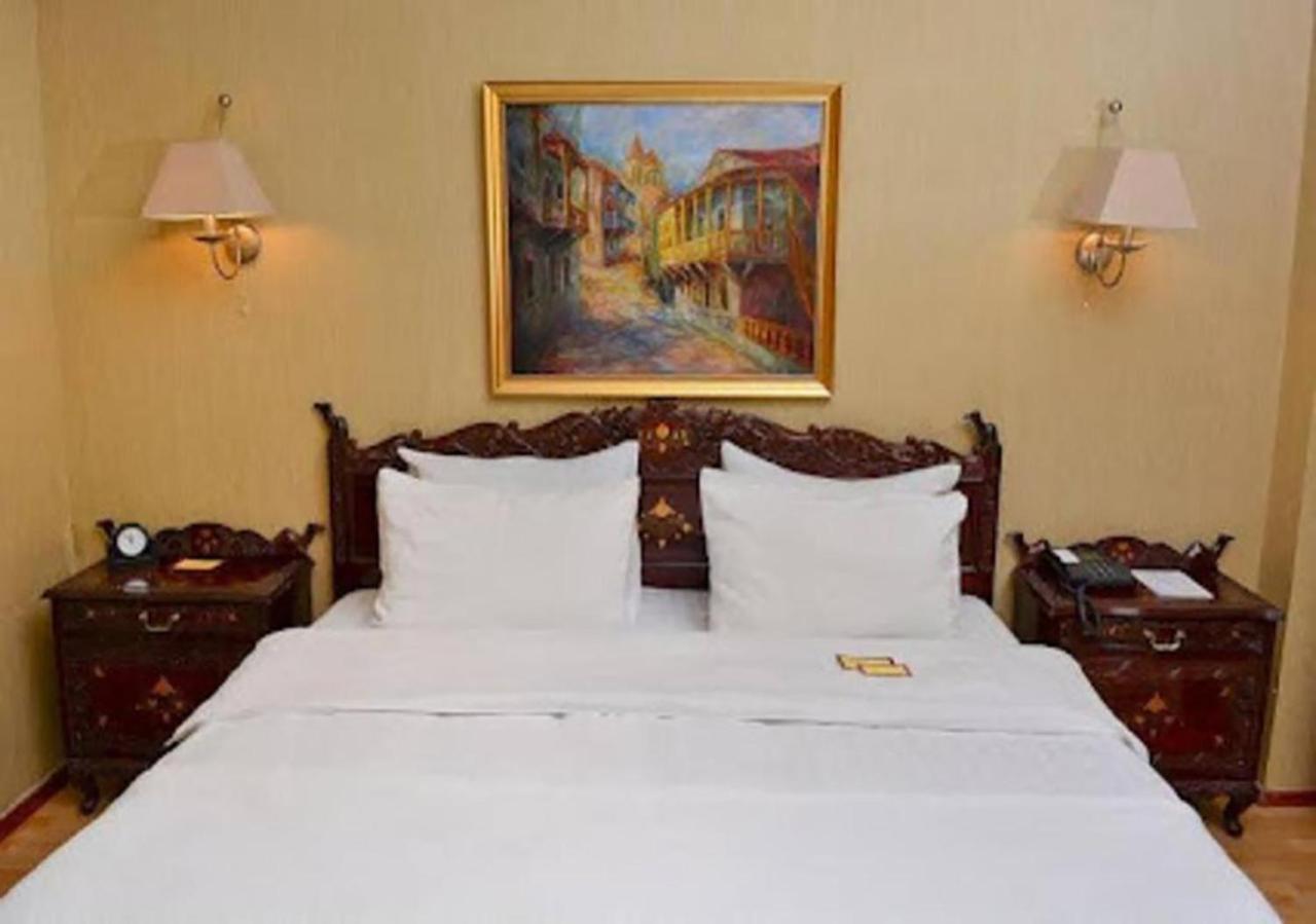 Urban Lodge Hotel Rooms And Suits Tbilisi Exterior foto
