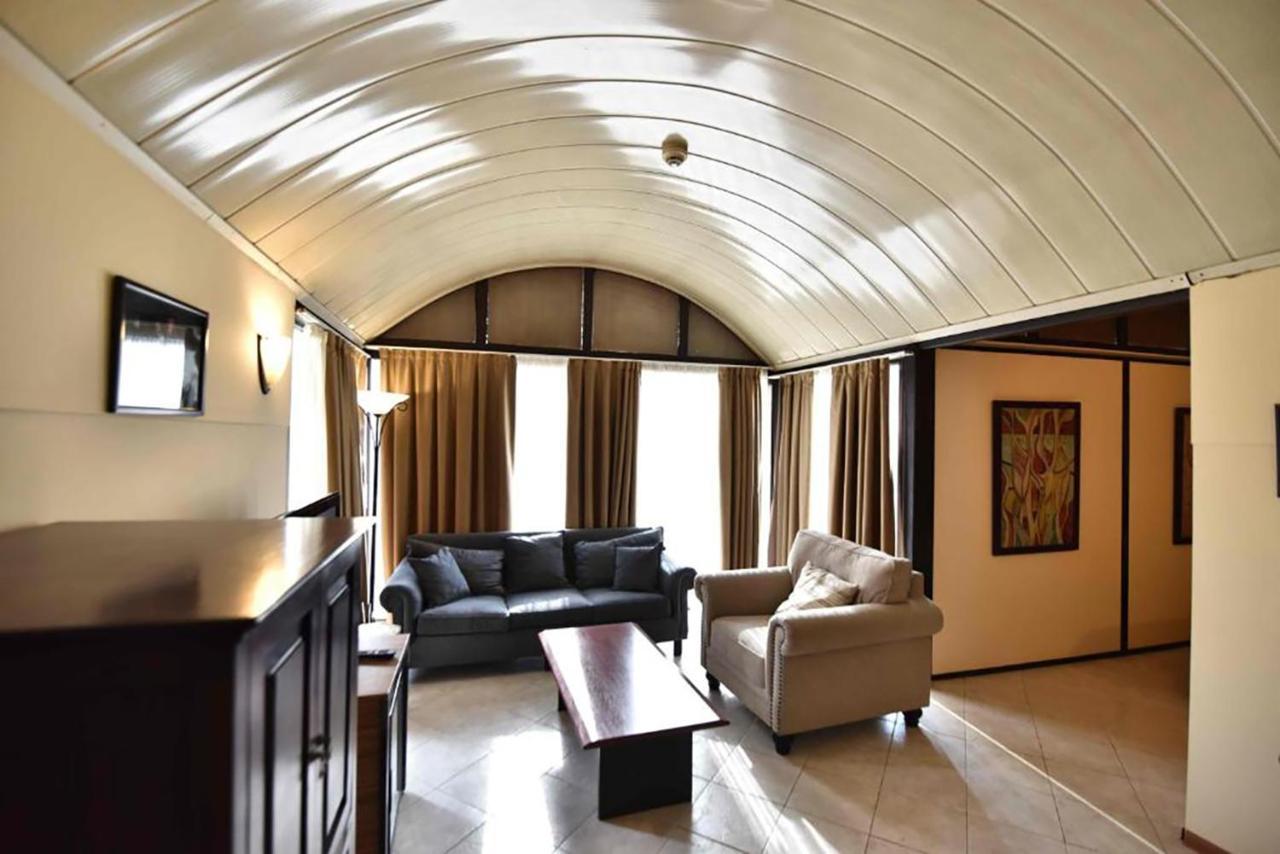 Urban Lodge Hotel Rooms And Suits Tbilisi Exterior foto