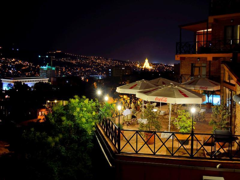 Urban Lodge Hotel Rooms And Suits Tbilisi Exterior foto