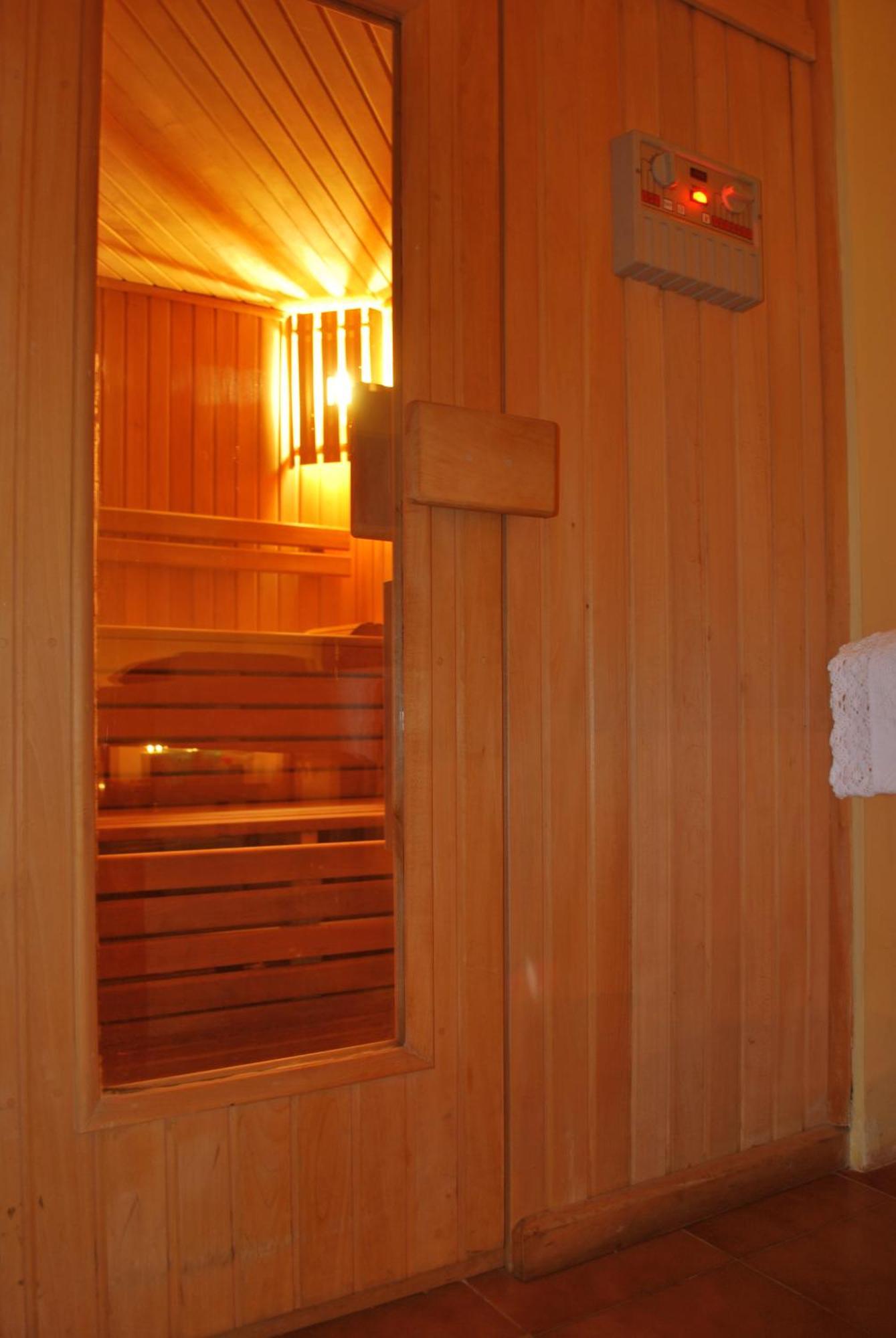 Urban Lodge Hotel Rooms And Suits Tbilisi Exterior foto