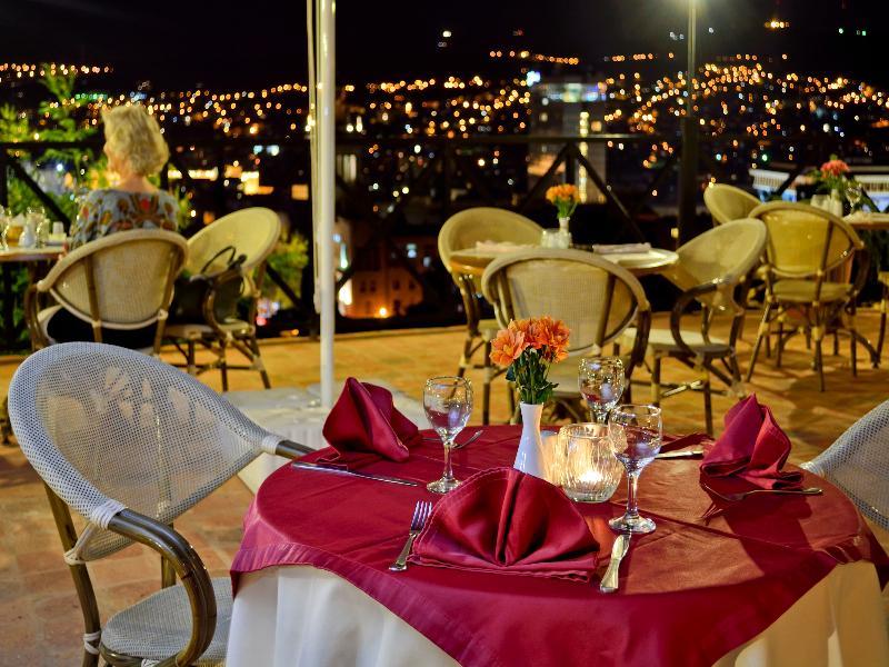 Urban Lodge Hotel Rooms And Suits Tbilisi Exterior foto