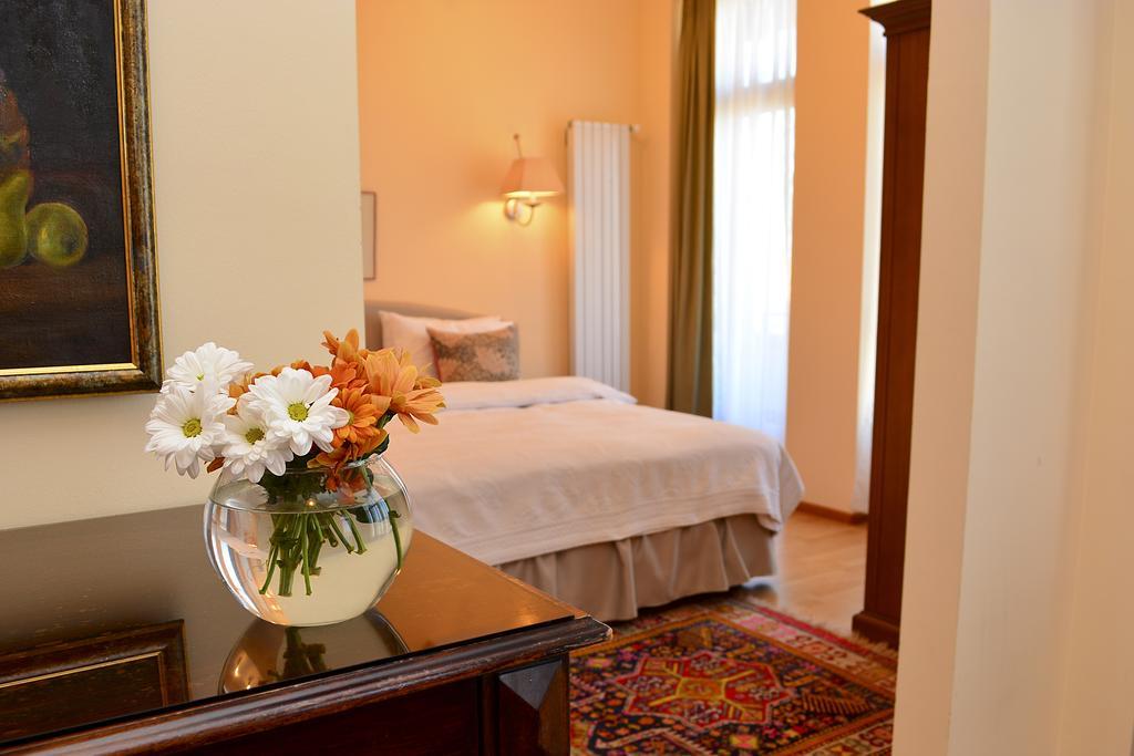 Urban Lodge Hotel Rooms And Suits Tbilisi Exterior foto