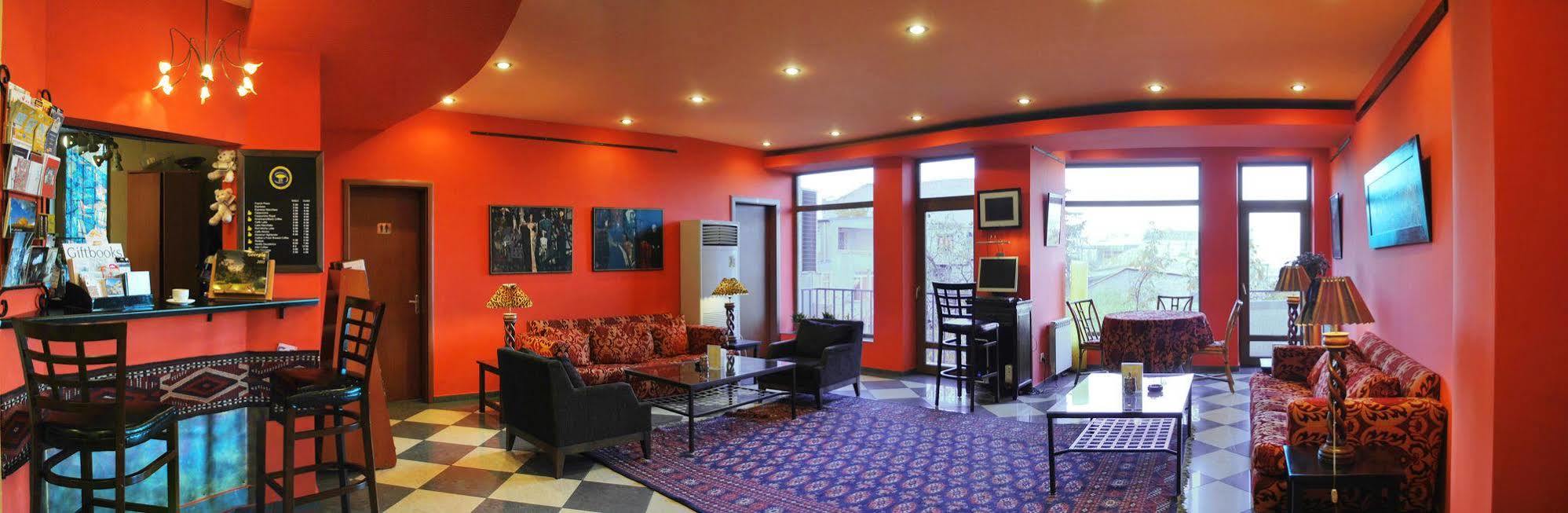 Urban Lodge Hotel Rooms And Suits Tbilisi Interior foto