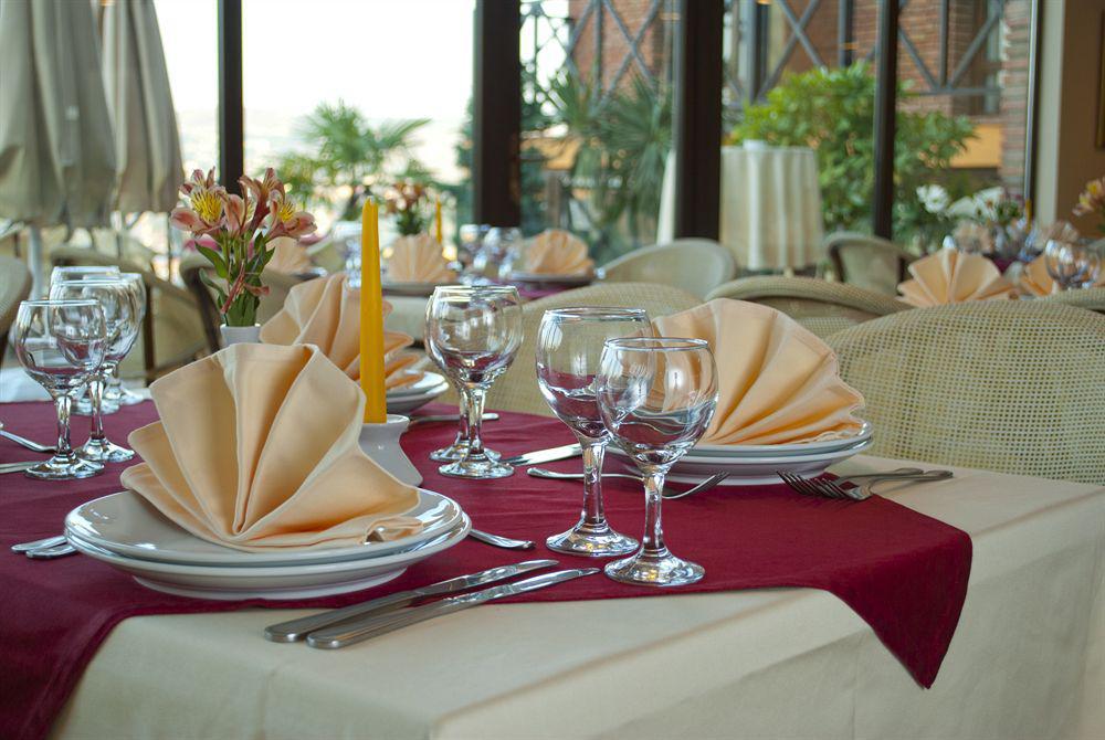 Urban Lodge Hotel Rooms And Suits Tbilisi Exterior foto